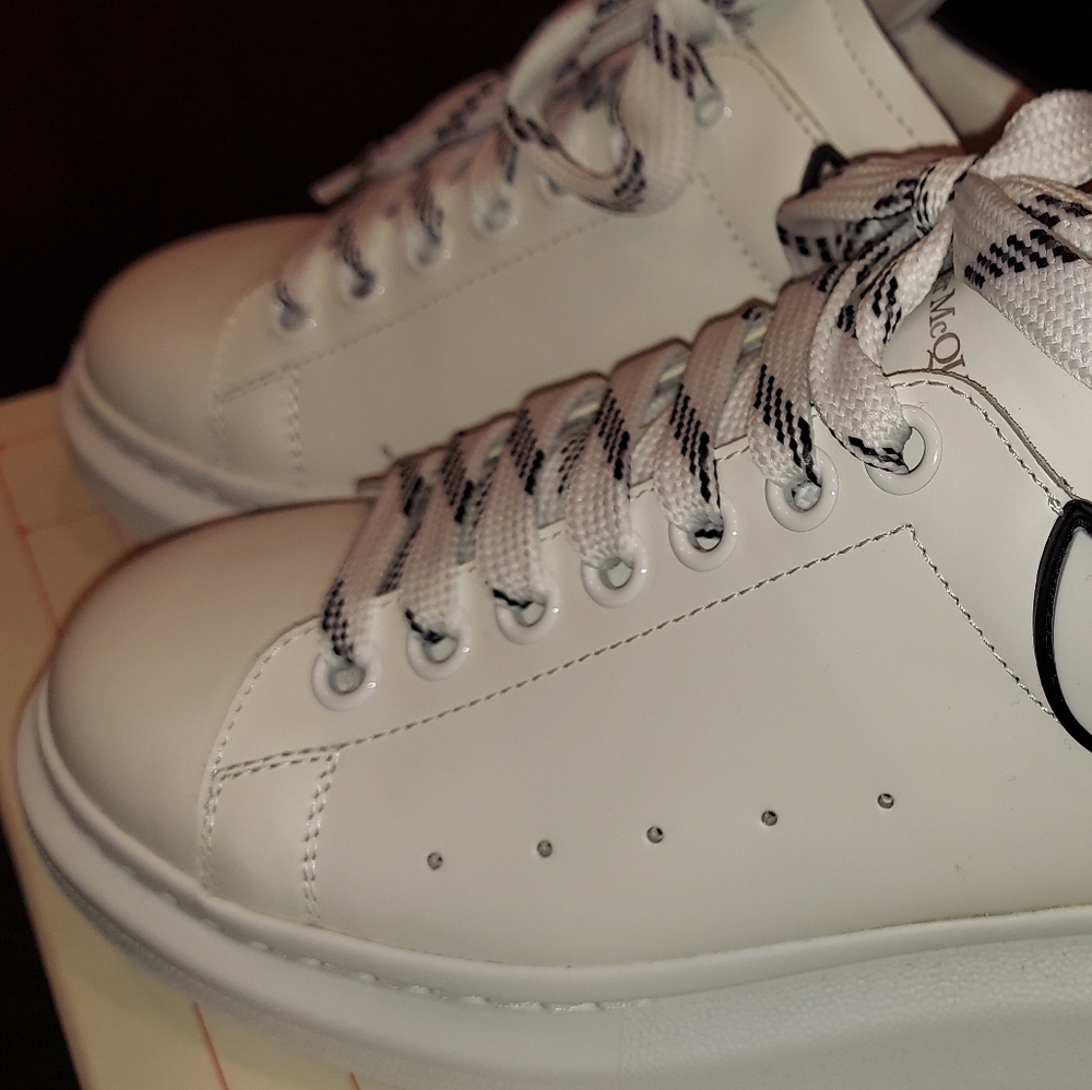 Alexander McQueen Oversized Sneaker in White/ Black